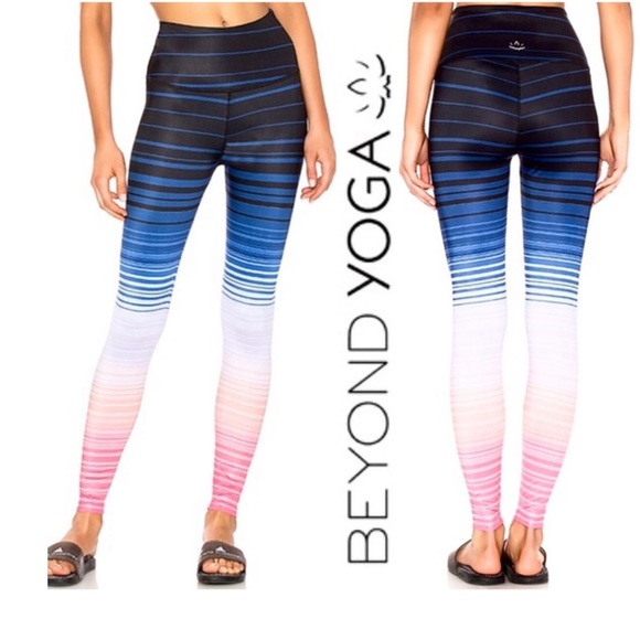 Beyond Yoga Lux Summer Shades Ombré Striped Leggings Size Small - Picture 1 of 14